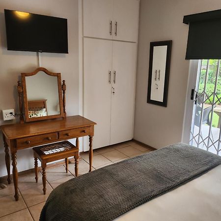Rosewood Guest Cottage Vryheid Buitenkant foto